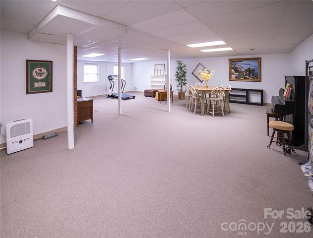 417 Stonecroft Drive SE, Lenoir, NC 28645