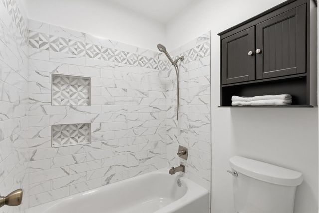 209 Red Oak Drive A, Sunnyvale, CA 94086