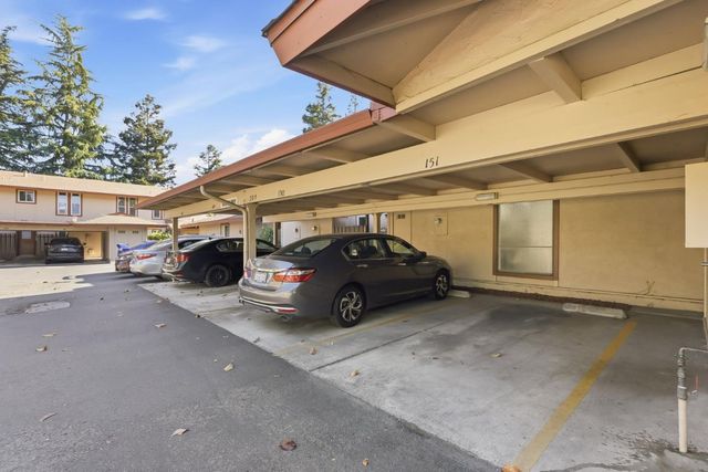 209 Red Oak Drive A, Sunnyvale, CA 94086