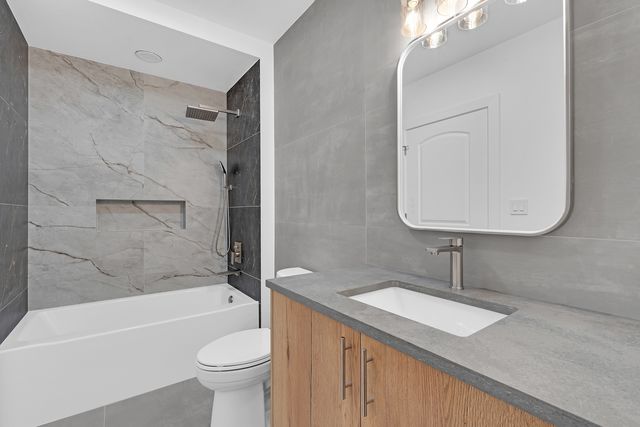 3630 N Harlem Avenue 510, Chicago, IL 60634