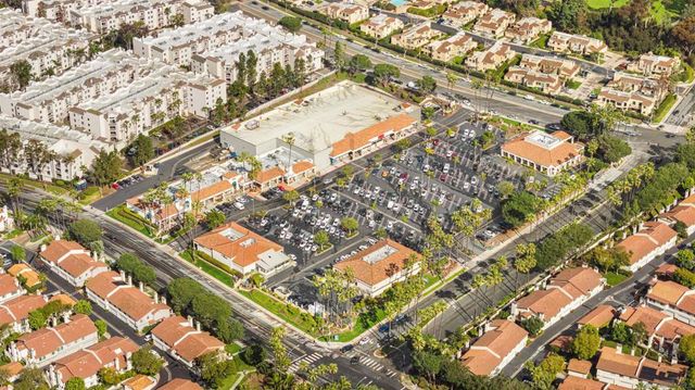 7405 Charmant Dr 2322, San Diego, CA 92122