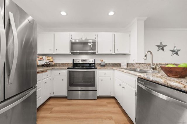 7405 Charmant Dr 2322, San Diego, CA 92122