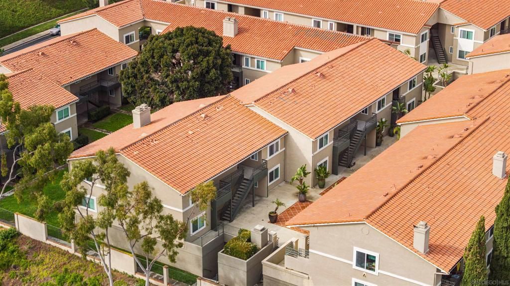 7405 Charmant Dr 2322, San Diego, CA 92122