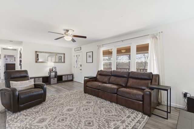 275 Boswell Road, Forsyth, MO 65653