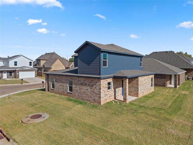 809 Chateau Court, Kingfisher, OK 73750