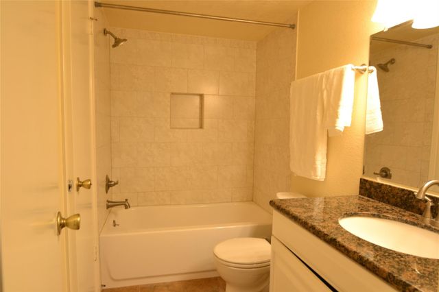 13461 Garden Grove 761, Houston, TX 77082