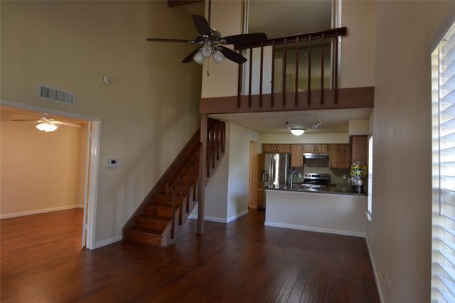13461 Garden Grove 761, Houston, TX 77082
