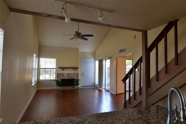13461 Garden Grove 761, Houston, TX 77082