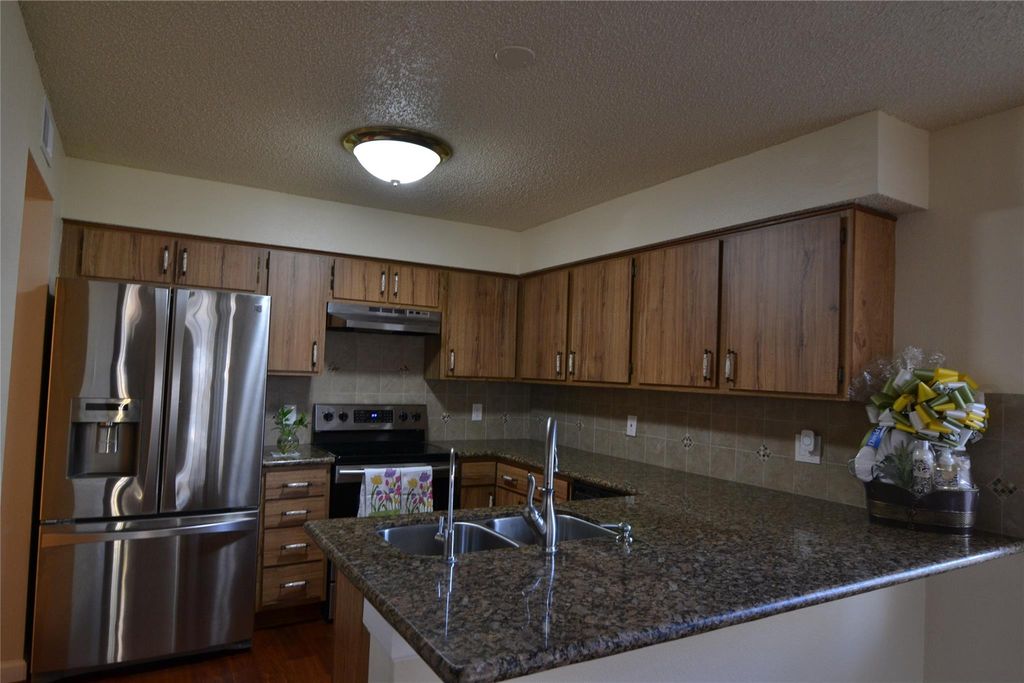 13461 Garden Grove 761, Houston, TX 77082