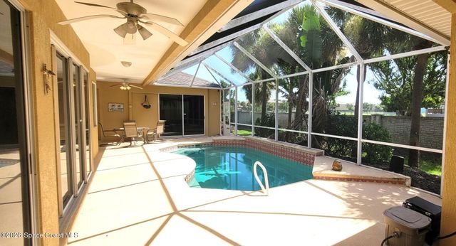 142 Babylon Lane, Indialantic, FL 32903