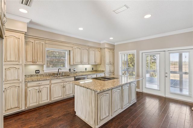 60 Laurel Grove Road, Brunswick, GA 31523