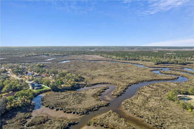 60 Laurel Grove Road, Brunswick, GA 31523