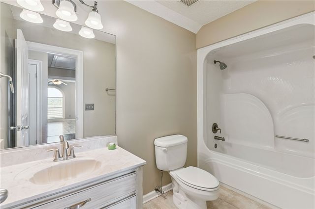 60 Laurel Grove Road, Brunswick, GA 31523