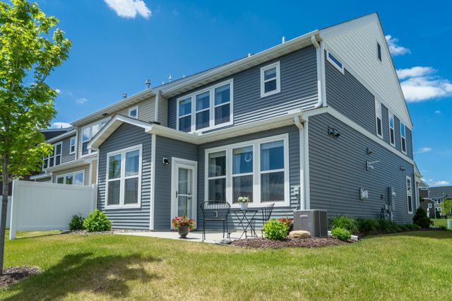 173 Junco Road N, Lake Elmo, MN 55042