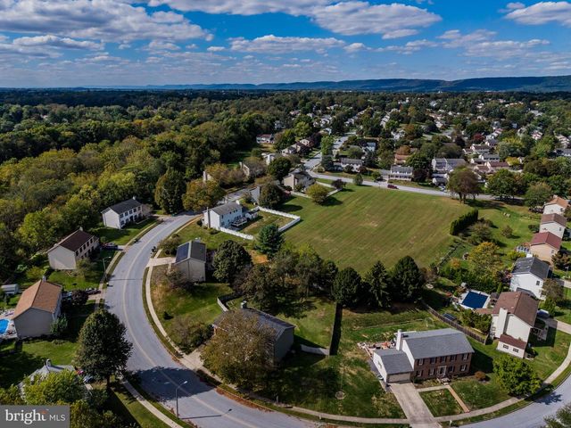 881 ACRI RD, Mechanicsburg, PA 17050