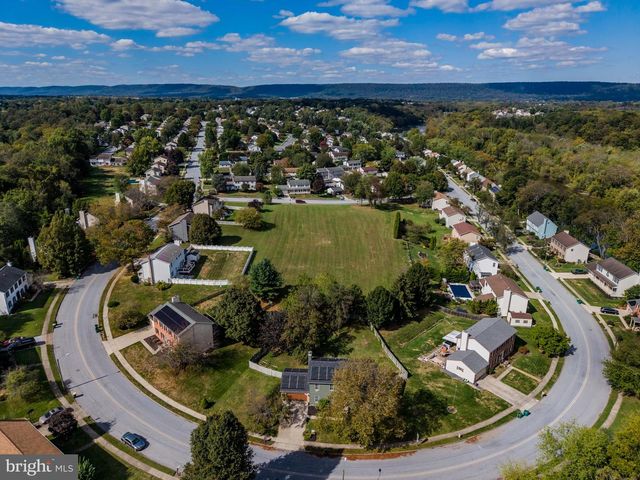 881 ACRI RD, Mechanicsburg, PA 17050