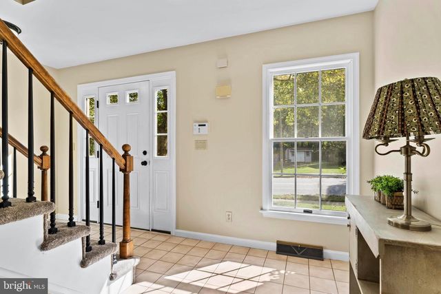 881 ACRI RD, Mechanicsburg, PA 17050