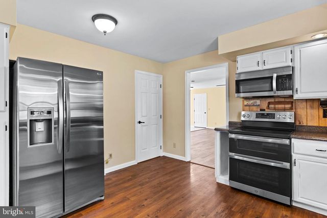 881 ACRI RD, Mechanicsburg, PA 17050