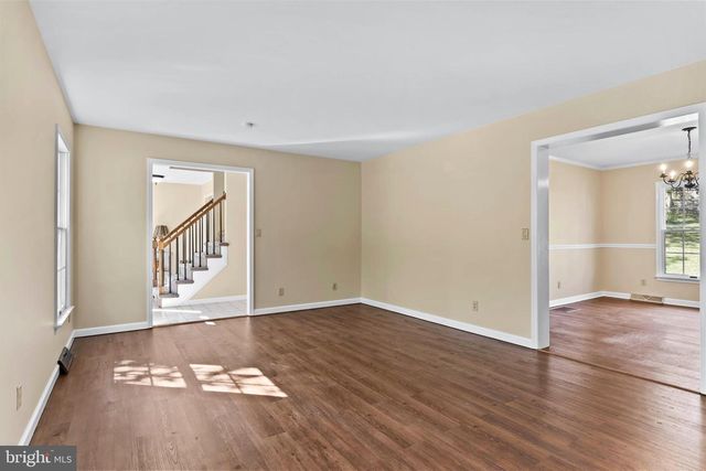881 ACRI RD, Mechanicsburg, PA 17050