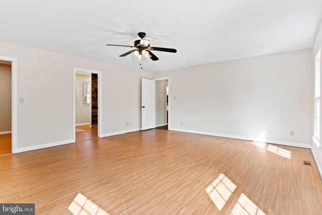 881 ACRI RD, Mechanicsburg, PA 17050