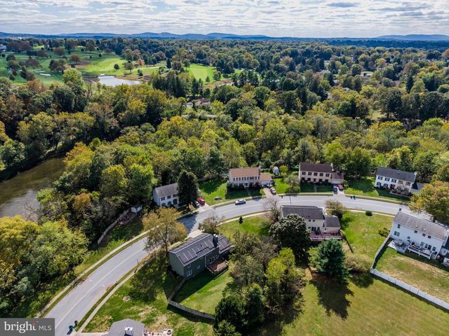 881 ACRI RD, Mechanicsburg, PA 17050
