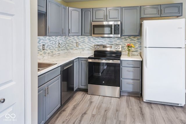 504 Cahill Lane, Indianapolis, IN 46214