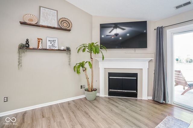 504 Cahill Lane, Indianapolis, IN 46214