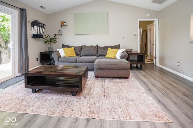 504 Cahill Lane, Indianapolis, IN 46214