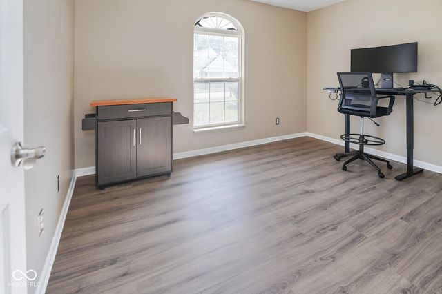 504 Cahill Lane, Indianapolis, IN 46214