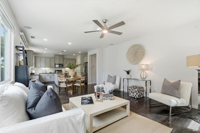 4245 Wine Country Ct, Napa, CA 94558