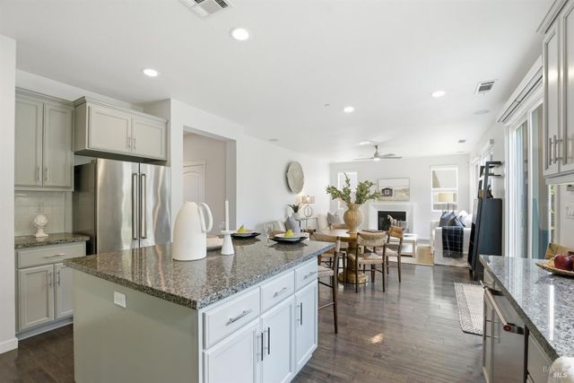 4245 Wine Country Ct, Napa, CA 94558