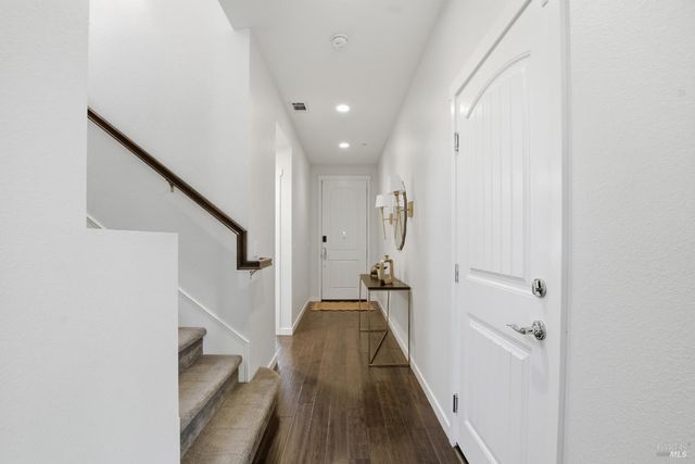 4245 Wine Country Ct, Napa, CA 94558