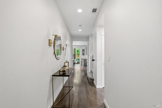 4245 Wine Country Ct, Napa, CA 94558