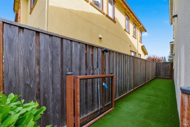 4245 Wine Country Ct, Napa, CA 94558