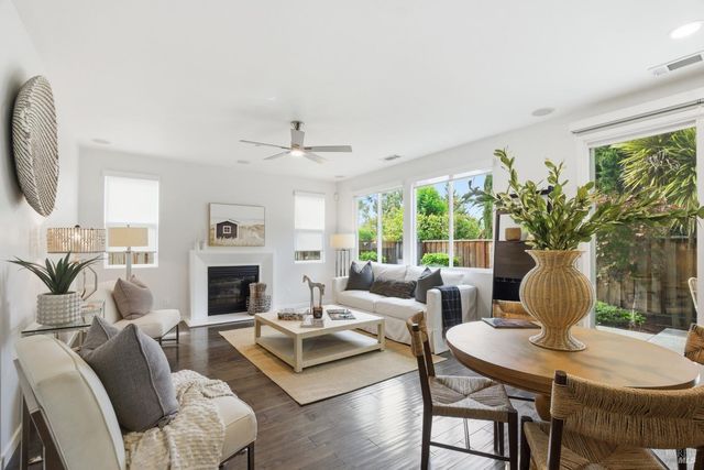 4245 Wine Country Ct, Napa, CA 94558