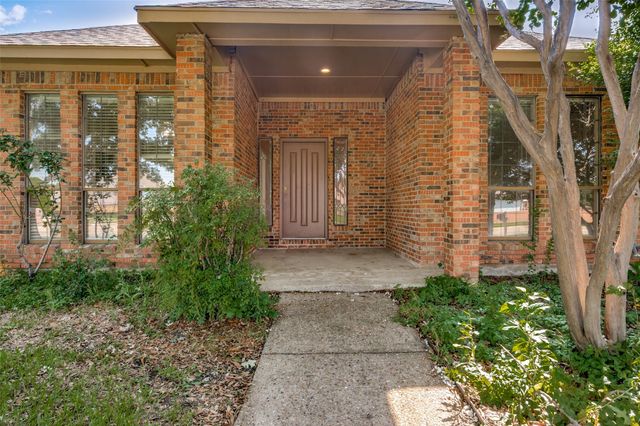 2505 Copper Creek Lane, Carrollton, TX 75006
