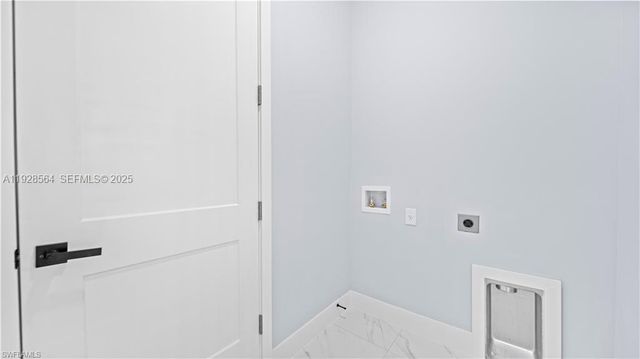 505 WABASSO AVE S, Lehigh Acres, FL 33974