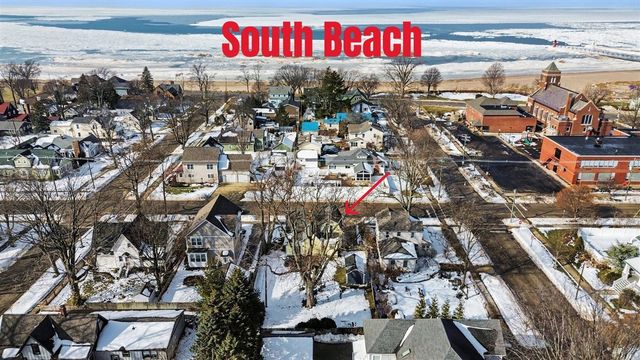 555 Saint Joseph Street, South Haven, MI 49090
