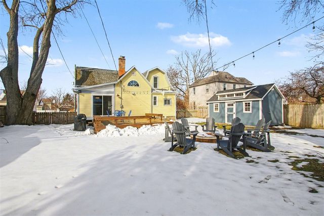 555 Saint Joseph Street, South Haven, MI 49090