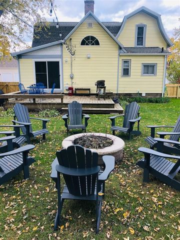 555 Saint Joseph Street, South Haven, MI 49090