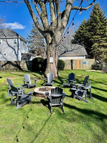 555 Saint Joseph Street, South Haven, MI 49090