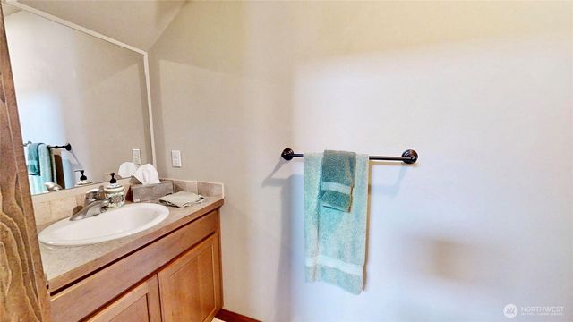 4709 Stonegate Street SE, Lacey, WA 98503