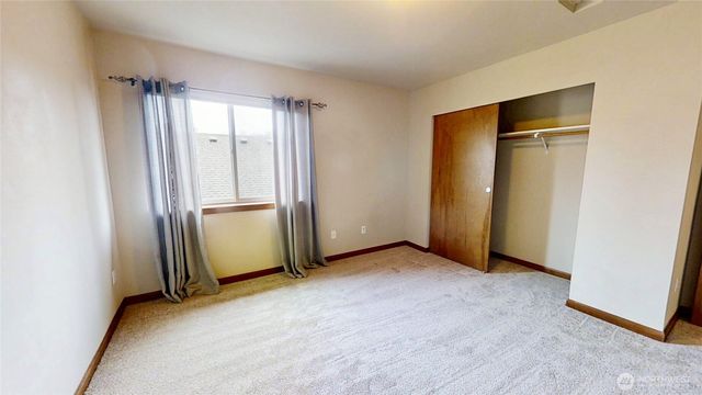 4709 Stonegate Street SE, Lacey, WA 98503