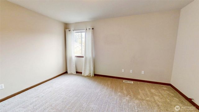 4709 Stonegate Street SE, Lacey, WA 98503