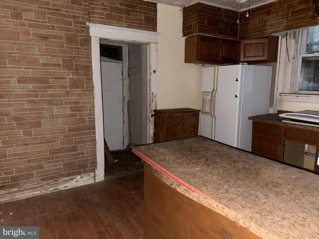 2 BENKERT AVE, Baltimore, MD 21229