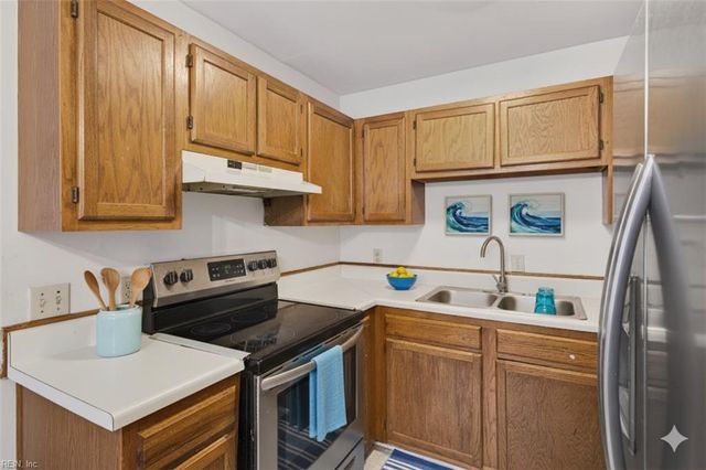 3529 Clover Meadows DR, Chesapeake, VA 23321