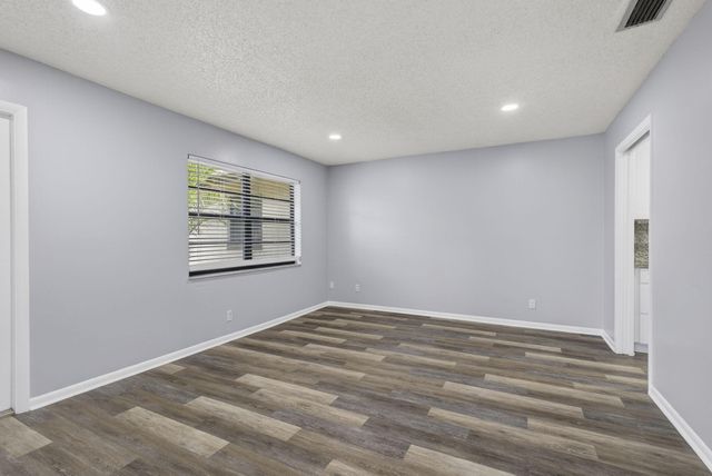 4726 Summit Boulevard, West Palm Beach, FL 33415