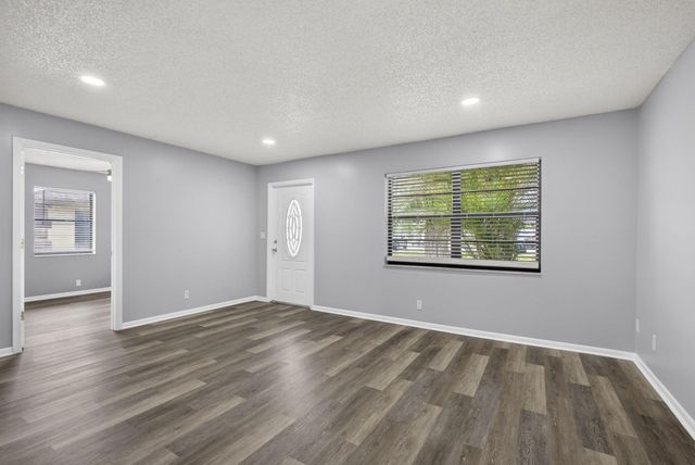 4726 Summit Boulevard, West Palm Beach, FL 33415