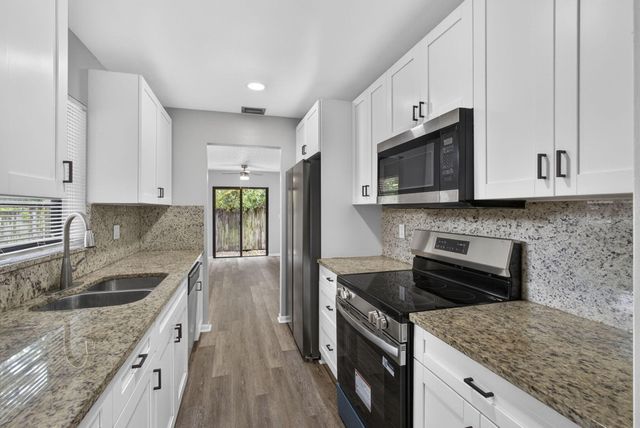 4726 Summit Boulevard, West Palm Beach, FL 33415