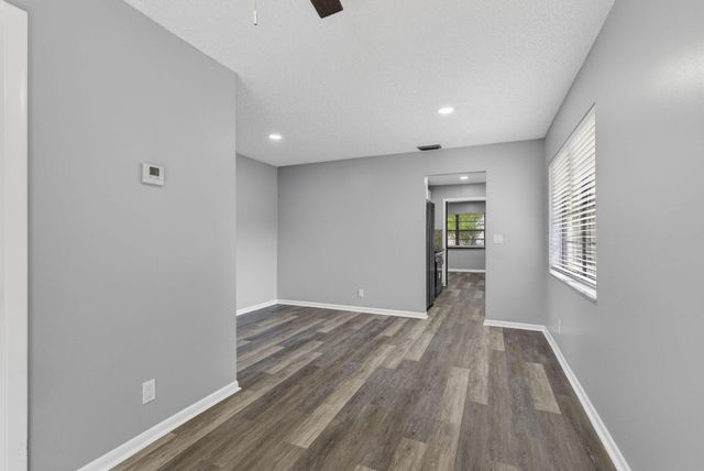 4726 Summit Boulevard, West Palm Beach, FL 33415